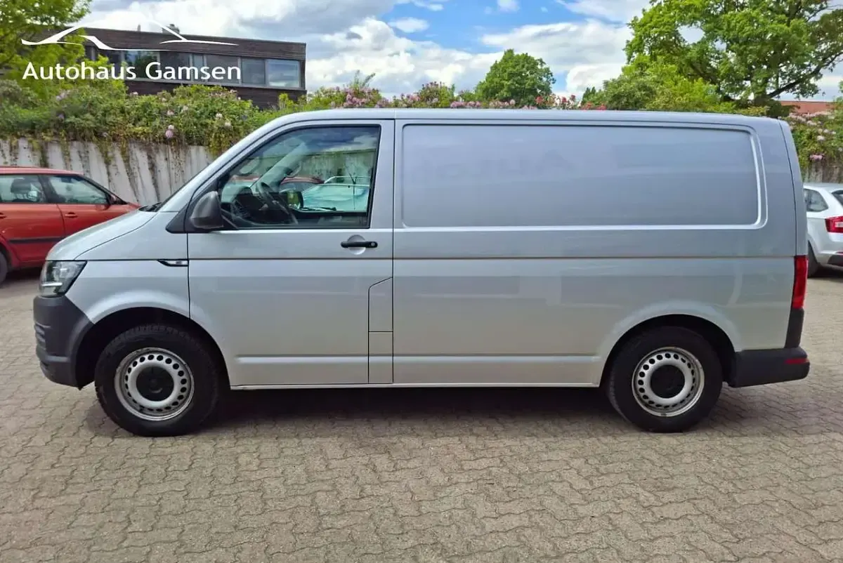 Gebraucht VW Transporter 102 PS (75 kW) 2019 Silber Van