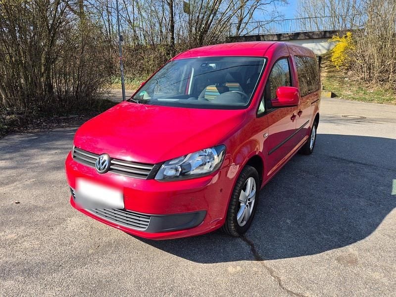 Gebraucht VW Caddy Maxi 105 PS (77 kW) 2013 Rot Van / Kleinbus