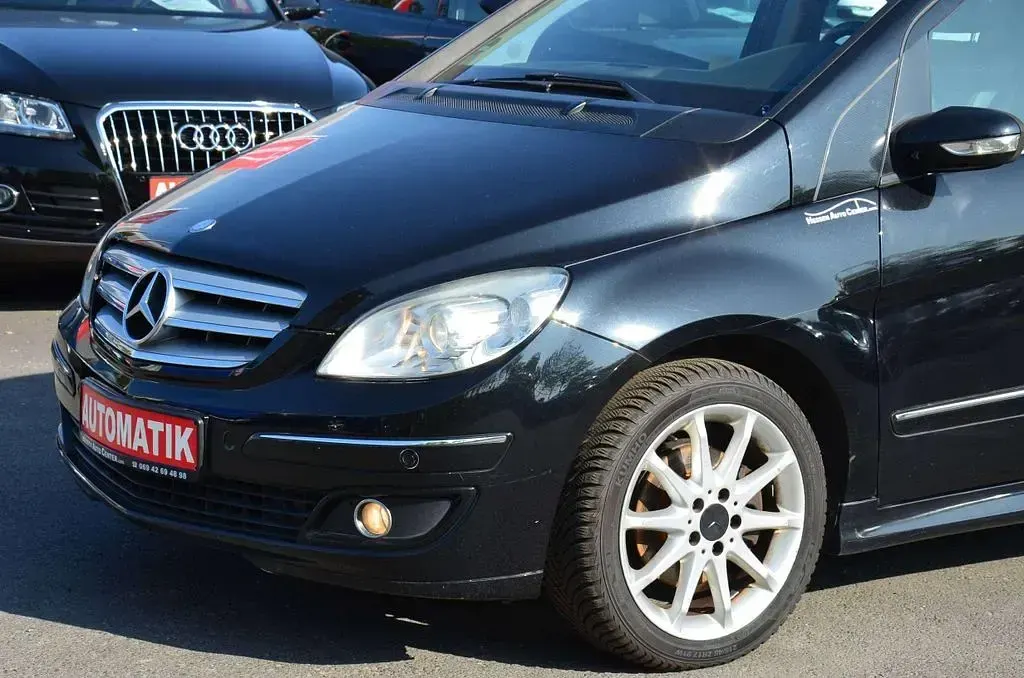 Gebraucht Mercedes B200 136 PS (100 kW) 2008 Schwarz Van / Kleinbus