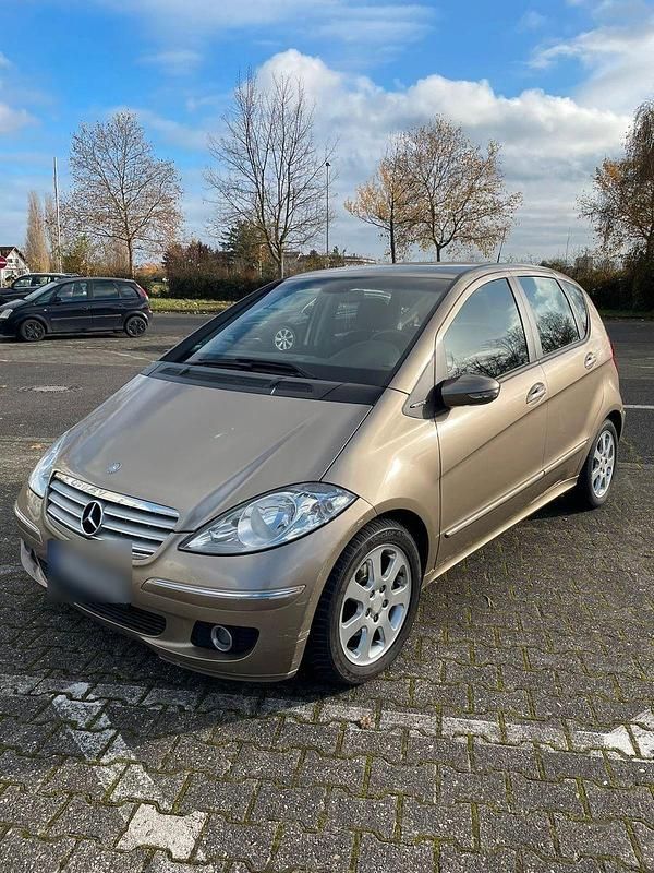 Gelb Gebraucht 2005 Mercedes A180 Van / Kleinbus | 2.250 € (Guter Preis) - Bild 1/4