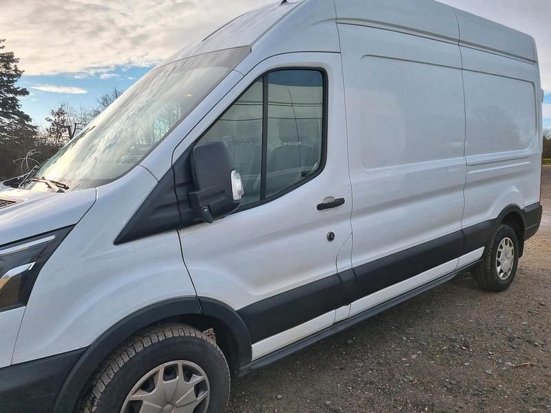Gebraucht Ford Transit 130 PS (95 kW) 2021 Weiß Limousine