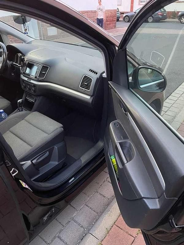 Schwarz Gebraucht 2019 VW Sharan Van / Kleinbus | 18.000 € (Guter Preis) - Bild 1/4