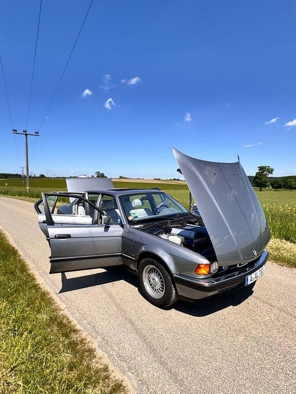 Second-hand BMW 730 218 CP (160 kW) 1992 Gri Berlinǎ