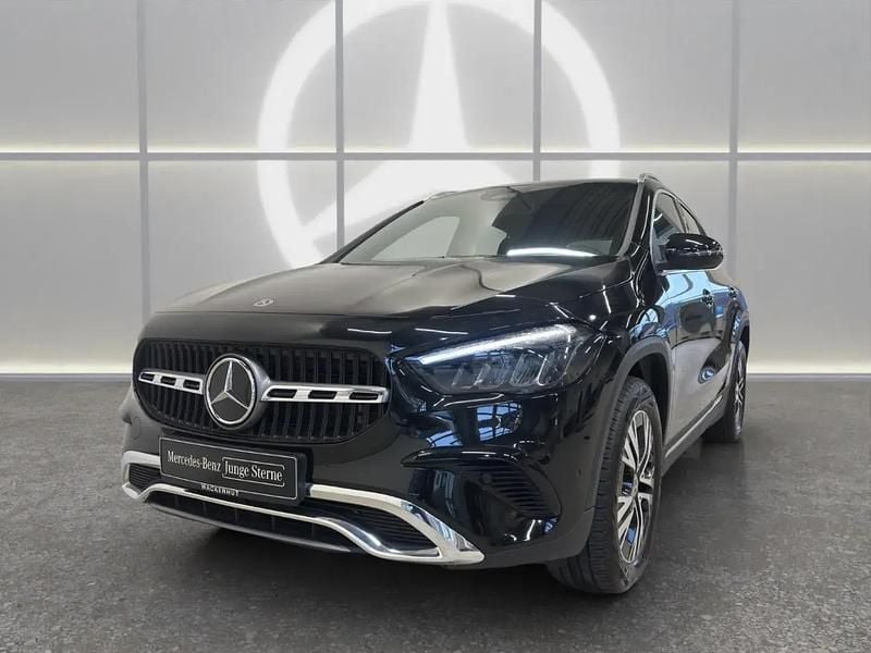 Gebraucht Mercedes GLA200 Advanced Plus 163 PS (119 kW) 2024 Schwarz SUV