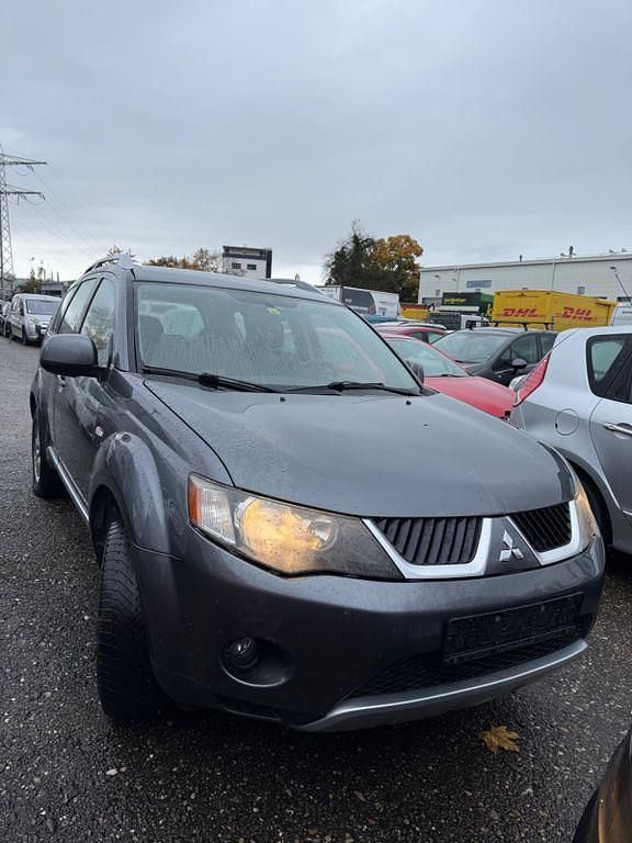 Gebraucht 2009 Mitsubishi Outlander Inform SUV | 2.400 € - Bild 1/4