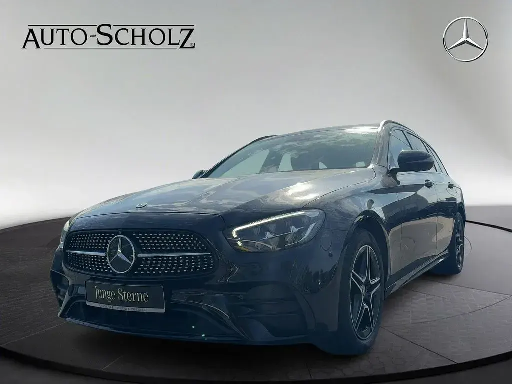 Gebraucht Mercedes E300 AMG 211 PS (155 kW) 2022 Schwarz Kombi