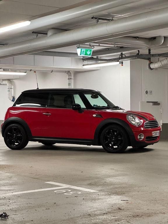 Gebraucht Mini Cooper 122 PS (89 kW) 2011 Rot Kleinwagen