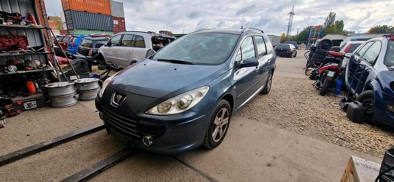 Grau Gebraucht 2007 Peugeot 307 Kombi | 850 € (Guter Preis) - Bild 1/4