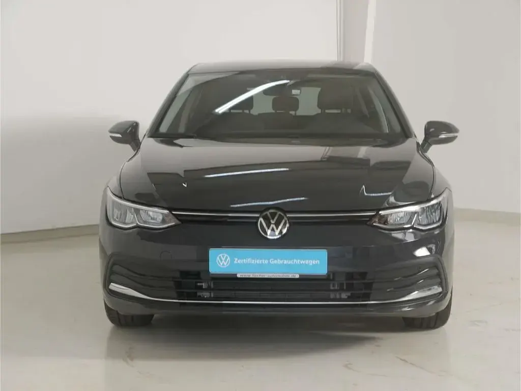 Gebraucht VW Golf VIII Move 110 PS (80 kW) 2024 Grau Limousine