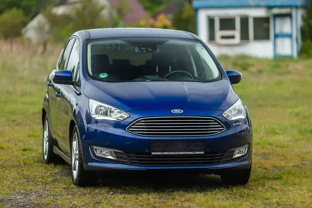 Używany Ford C-MAX Titanium 150 KM (110 kW) 2018 Niebieski Minivan