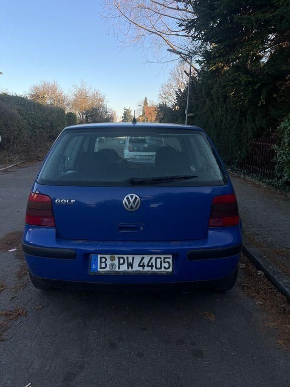 Gebraucht VW Golf IV Basis 73 PS (53 kW) 2001 Blau Limousine