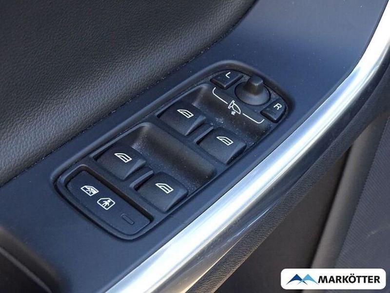 Gebraucht Volvo V60 Business Edition 150 PS (110 kW) 2016 Blau Kombi