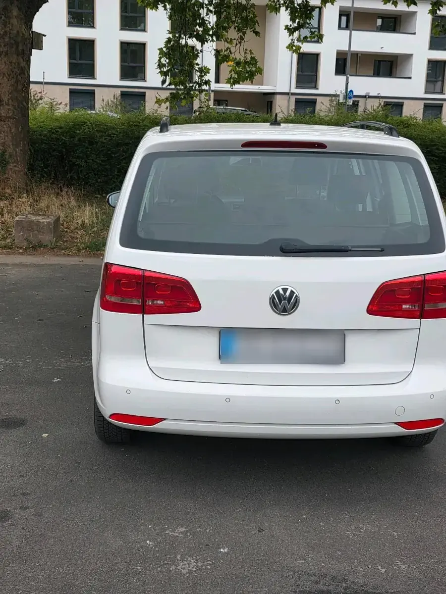 Gebraucht VW Touran 2011 Weiß Van / Kleinbus