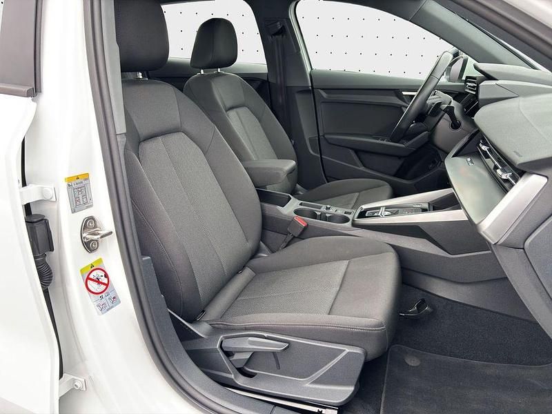 Gebraucht Audi A3 Performance 204 PS (150 kW) 2022 Weiß Limousine