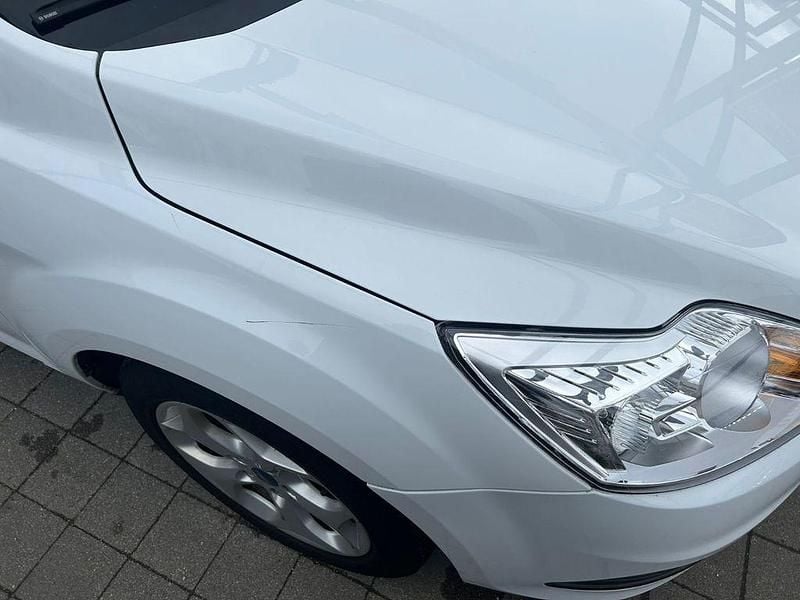 Gebraucht Ford Focus 101 PS (74 kW) 2010 Weiß Limousine