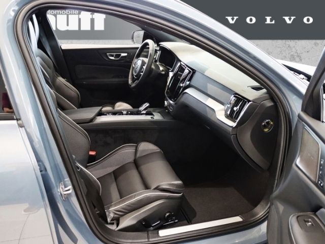 Gebraucht Volvo S60 Plus 197 PS (144 kW) 2024 Grau Limousine
