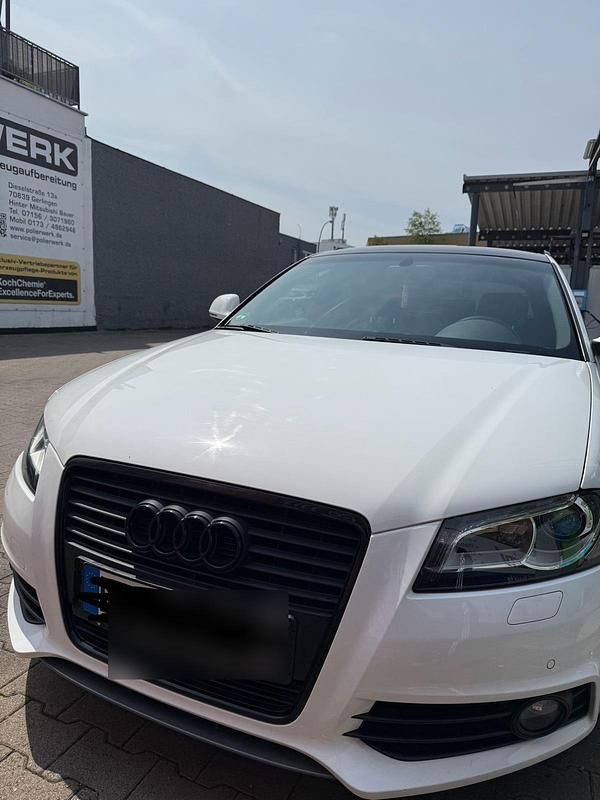Weiß Gebraucht 2010 Audi A3 S-Line Kleinwagen | 11.500 € - Bild 1/4