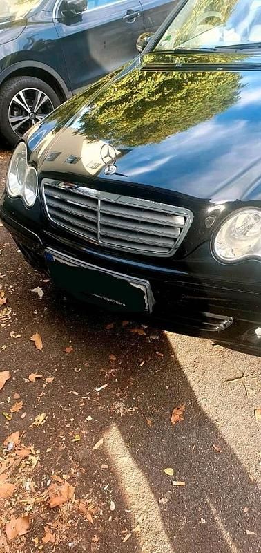 Gebraucht Mercedes C180 143 PS (105 kW) 2006 Schwarz Limousine