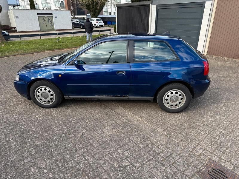 Gebraucht Audi A3 102 PS (75 kW) 2000 Blau Kleinwagen