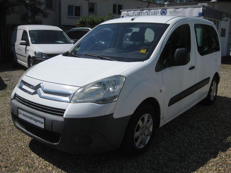 Weiß Gebraucht 2009 Citroën Berlingo Advance Van / Kleinbus | 3.890 € (Teuer) - Bild 1/4