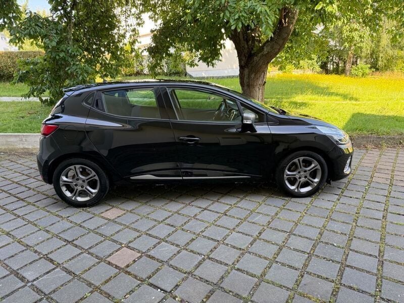 Schwarz Gebraucht 2016 Renault Clio IV Experience Limousine | 6.800 € (Guter Preis) - Bild 1/4