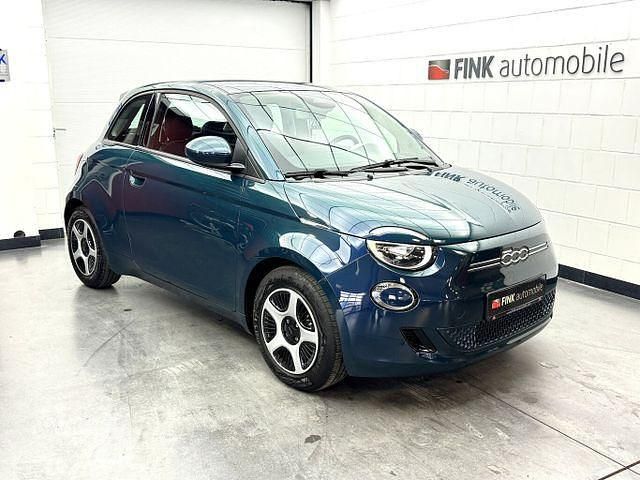 Grün Gebraucht 2022 Fiat 500e Action Limousine | 12.900 € (Superpreis) - Bild 1/2