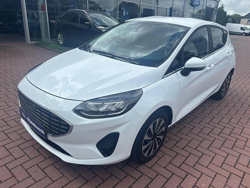 Weiß Gebraucht 2022 Ford Fiesta Titanium Kleinwagen | 14.290 € (Guter Preis) - Bild 1/4