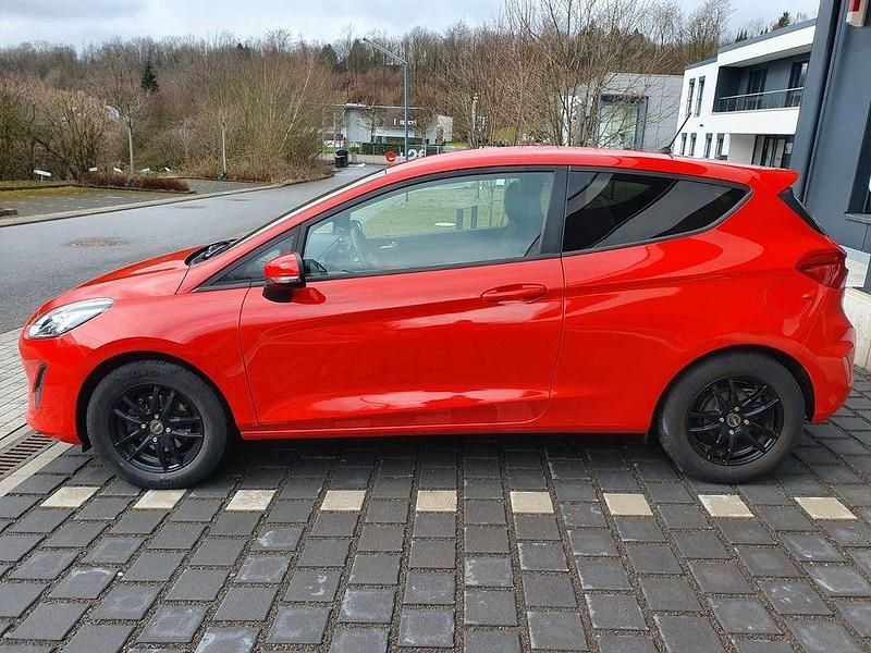 Gebraucht Ford Fiesta 71 PS (52 kW) 2018 Rot Kleinwagen