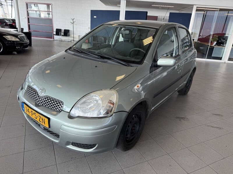 Grün Gebraucht 2004 Toyota Yaris Sol Limousine | 2.490 € (Fairer Preis) - Bild 1/4