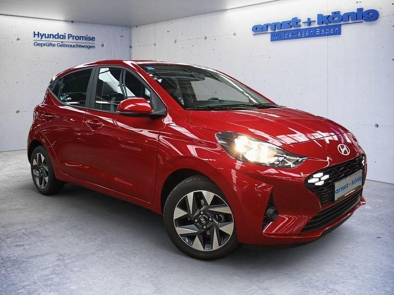 Gebraucht Hyundai i10 Trend 63 PS (46 kW) 2025 Rot Kleinwagen