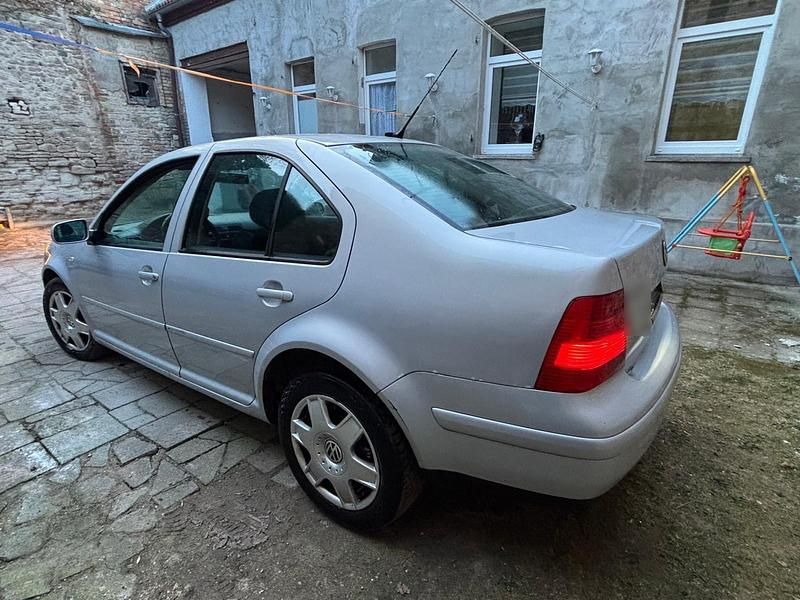 Gebraucht VW Bora 116 PS (85 kW) 1999 Silber Limousine
