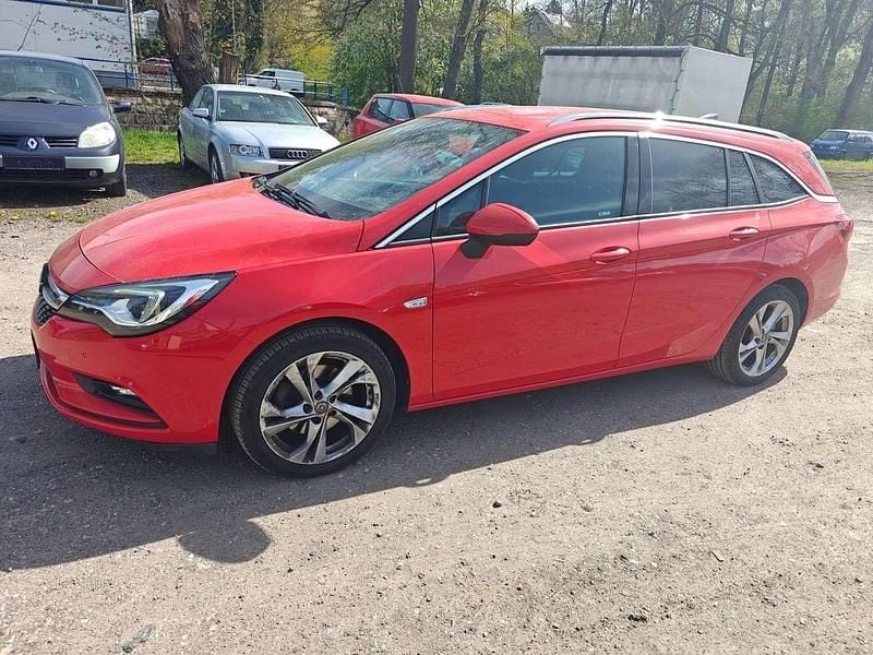 Gebraucht Opel Astra Dynamic 160 PS (117 kW) 2016 Power rot/traffic red ral3020 Kombi