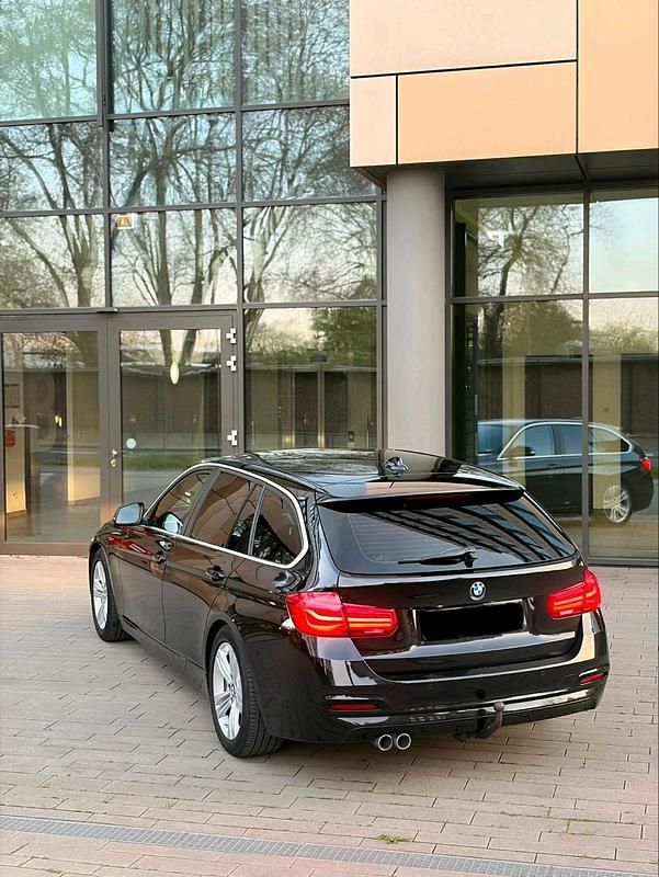 Gebraucht BMW 320 Comfort Edition 190 PS (139 kW) 2017 Schwarz Kombi