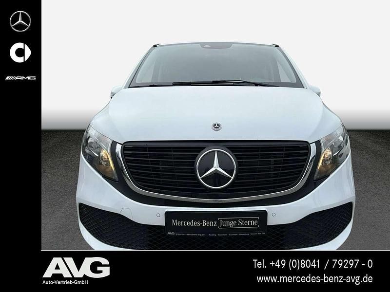 Gebraucht Mercedes EQV300 150 kW (204 PS) 2021 Arktikweiß Kombi