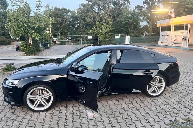 Gebraucht Audi A5 Sportback 190 PS (139 kW) 2019 Schwarz Kleinwagen