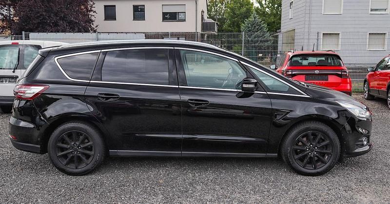Gebraucht Ford S-MAX S 150 PS (110 kW) 2018 Schwarz Van / Kleinbus