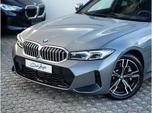 Gebraucht BMW 330 M Sport 286 PS (210 kW) 2025 Schwarz (saphirschwarz / skyscraper grey) Kombi
