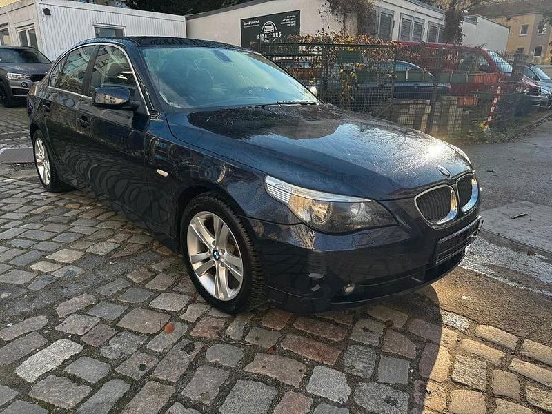 Gebraucht BMW 530 231 PS (169 kW) 2004 Blau Limousine
