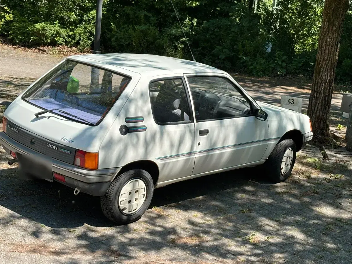 Gebraucht Peugeot 205 60 PS (44 kW) 1989 Weiß Kleinwagen