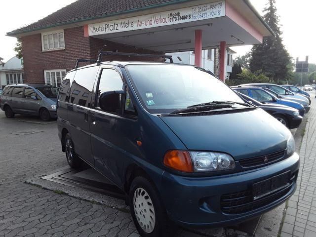 Mitsubishi space gear 2000