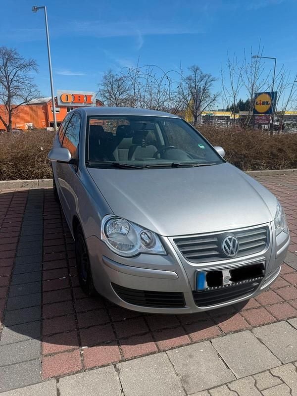 Gebraucht VW Polo 65 PS (47 kW) 2009 Grau Kleinwagen