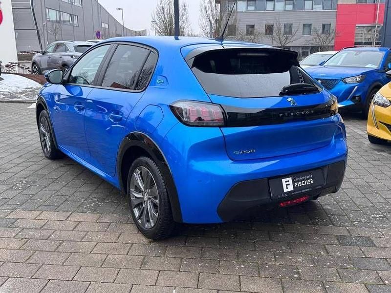 Gebraucht Peugeot e-208 Active 100 kW (136 PS) 2021 Blau Kleinwagen