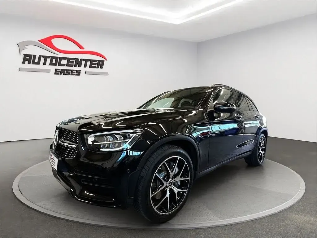 Gebraucht Mercedes GLC400d AMG line 330 PS (242 kW) 2022 Schwarz SUV