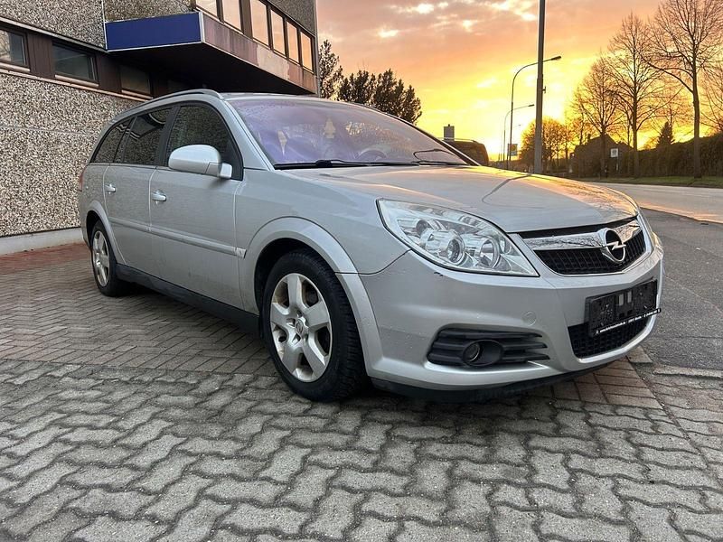 Gebraucht Opel Vectra Edition+ 120 PS (88 kW) 2007 Silber Kombi