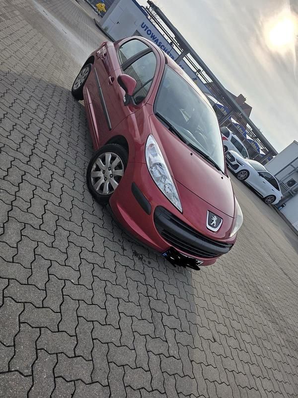 Gebraucht Peugeot 207 95 PS (69 kW) 2007 Rot Kleinwagen
