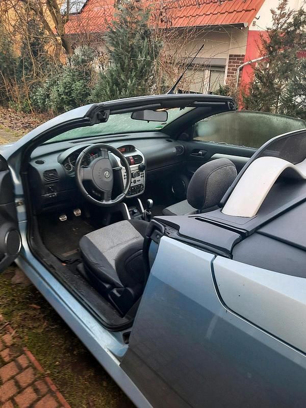 Gebraucht Opel Tigra 125 PS (91 kW) 2007 Cabrio