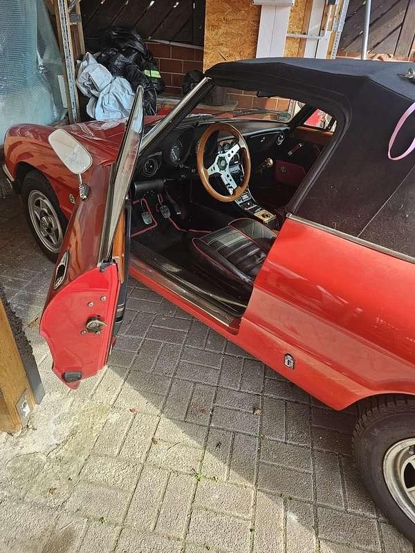 Gebraucht Alfa Romeo Spider 103 PS (75 kW) 1983 Cabrio