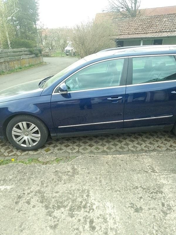 Używany VW Passat 170 KM (125 kW) 2006 Niebieski Kombi
