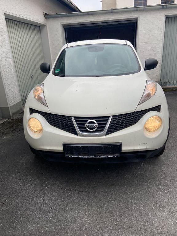 Gebraucht Nissan Juke Visia 110 PS (80 kW) 2013 Weiß SUV