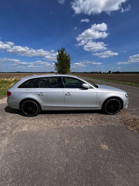 Gebraucht Audi A4 Ambition 120 PS (88 kW) 2011 Silber Kombi